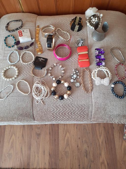 Buy & Sell Worcestershire Redditch - Photos for costume jewellery bundle