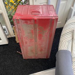 Metal chest in used condition,ideal for storage or display  90 cm wide 37cm high 50cm depth