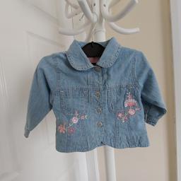 Jacket "M” With Pockets

 Pale Blue Colour

Good Condition

Actual size: cm

Length: 28 cm

Length: 12 cm from armpit side

Shoulder width: 20 cm

Sleeves length: 22 cm

Volume hands: 23 cm

Breast volume: 52 cm – 53 cm

Volume waist: 52 cm – 53 cm

Volume hips: 54 cm – 55 cm

Age: 3 – 6 Months, Weight up to: 17.5 lbs - 8 kg

Main: 100 % Cotton

Lining: 65 % Polyester
 35 % Cotton

Sleeve Lining: 100 % Polyester

Made in China
