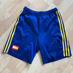 Adidas Football Shorts Size S.

Collection S64 Area. Can post for additional post & packing fees. I only accept Cash or Bank Transfer & i only post out to UK. 😊 Happy Sphocking!