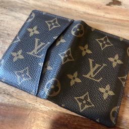 LIKE NEW IN MINT CONDITION LOUIS VUITTON CARD HOLDER. AUTHENTIC. 
No scratches
No water marks
No signs of wear and tear
In Mint condition
I still have the receipt.

See to appreciate. Collection at NW6 5DB for faster transaction.