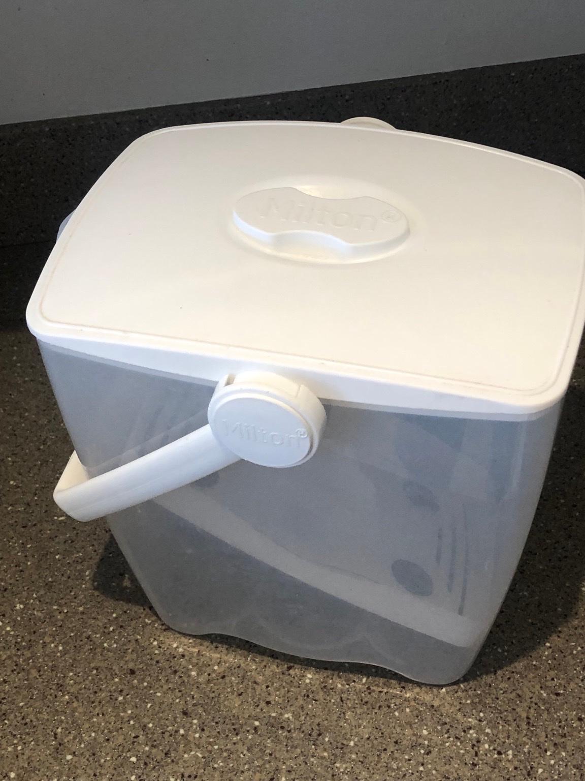 Milton Cold Water Steriliser Tub in TS6 Middlesbrough für 5,00 £ zum