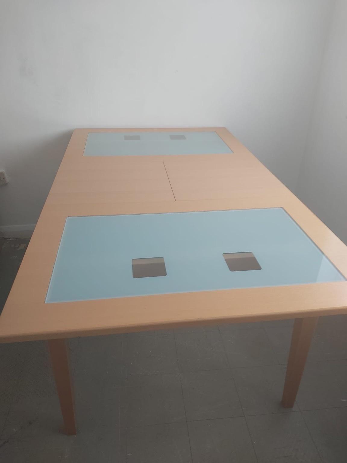 Clarkes Extendable Dining Table and 6 Chairs in ME15 Maidstone for £200