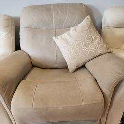 dunelm cream recliner chair   6 months old. excellent condition.  rrp £349