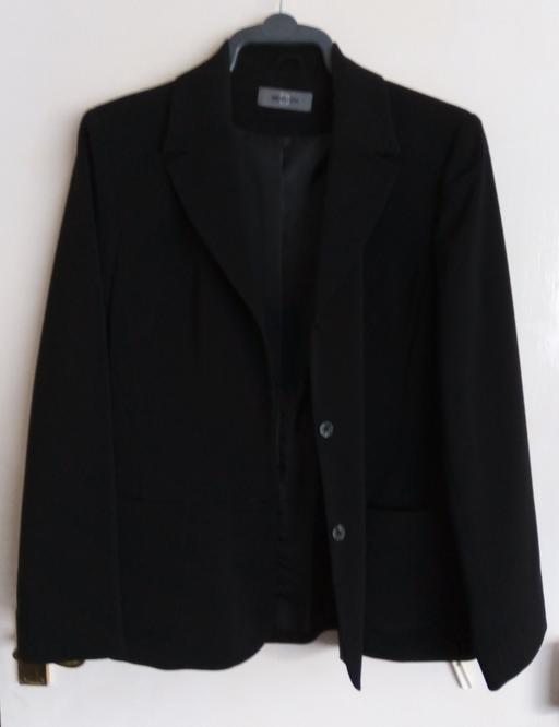 Buy & Sell West London Hillingdon - Photos for Ladies 3 piece suit in black - size 16