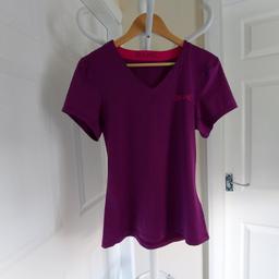 T-Shirt „USA Pro“Pro-Dry Technology

 Base Layer

Purple Colour

 New With Tags

Actual size: cm

Length: 62 cm front

Length: 65 cm back

Length: 36 cm from armpit side

Shoulder width: 40 cm

Length sleeves: 16 cm

Volume hand: 42 cm

Volume bust: 80 cm – 90 cm

Volume waist: 75 cm – 90 cm

Volume hips: 80 cm – 90 cm

Size: 14 (L) (UK)

84 % Polyester
 16 % Elastane

Made in China

Retail Price £ 19.99