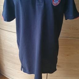 Poloshirts in Größe S von Firma Adidas-Bayern in Farbe Blau. Länge 71cm. Von Axel zur Axel 51 cm. 100%Baumwolle. Versand 4Euro