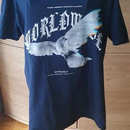 Tshirt in Größe M und Farbe Blau. Länge 69 cm. Von Axel zur Axel 54cm. 100%Baumwolle. Versand 3€