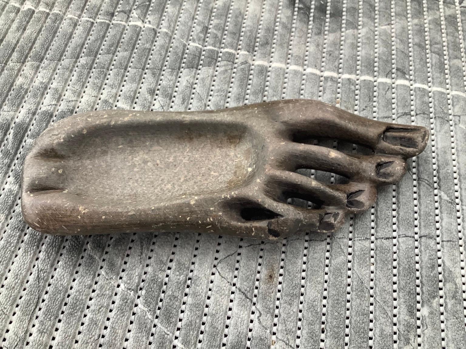 African Soapstone sculpture, African Ashtray in SS13 Basildon für £ 18