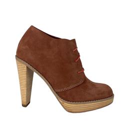 UK 4.5 | EUR 37.5 | US 6.5 B

Measurements (approximate)
Insole length - 9.25 in (23.5 cm)
Width at ball of foot - 3.25 in (8.3 cm)
Heel height - 4.25 in (10.8 cm)
Platform height - 1 in (2.54 cm)

Condition:
Good preloved condition. Some signs of use with plenty of life to go. Please see photos as part of description.