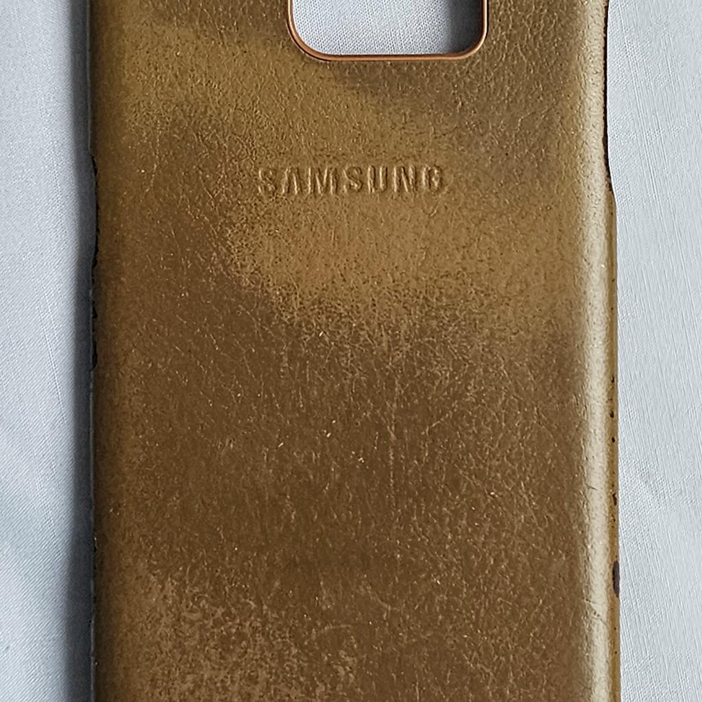 Well used but in a good sturdy condition, still ideal for protecting your Samsung S7.