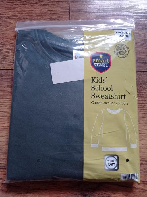 Buy & Sell West Midlands Sandwell - Photos for Green school jumper