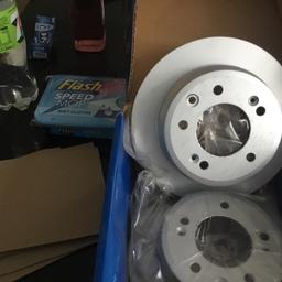 Front and back brake discs and rear pads for Kia shortage 1.7 diesel registration DP14LLR 64 PLATE