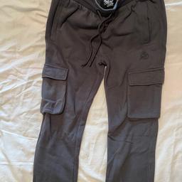 Men’s XS cargo joggers 
Dark grey
KwD brand 
Worn maybe twice
Collection from B45 close to Rubery village