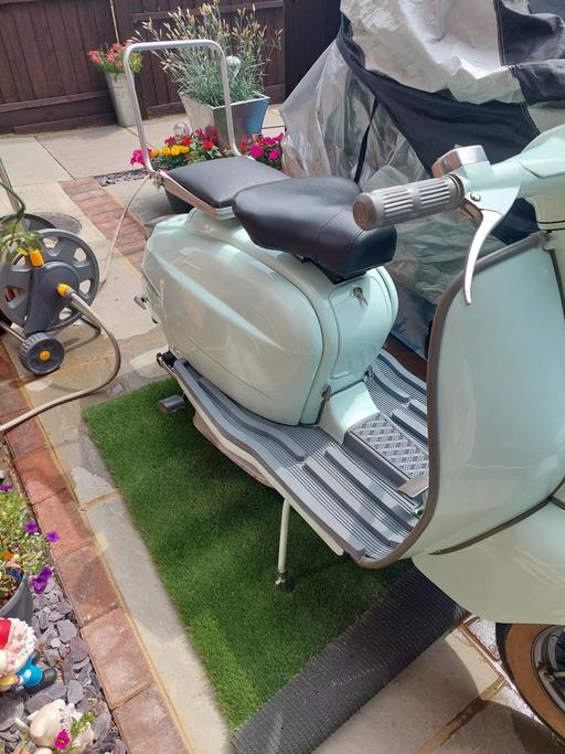 Vehicles South West London Sutton - Photos for Lambretta