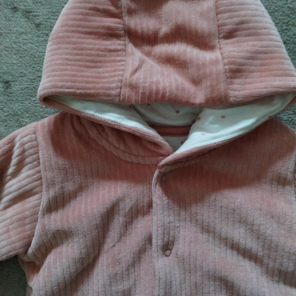 new without tag from M&S
☀️buy 5 items or more and get 25% off ☀️
➡️collection Bootle or I can deliver if local or for a small fee to the different area
📨postage available, will combine clothes on request
💲will accept PayPal, bank transfer or cash on collection
,👗baby clothes from 0- 4 years 🦖
🗣️Advertised on other sites so can delete anytime
