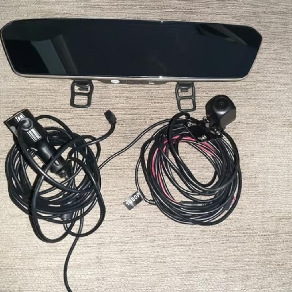 Toguard 7inch front and rearview dashcam with reversing camera
mint condition full working order will need own micro sd card comes with box and instructions easy to operate everything is touchscreen £35