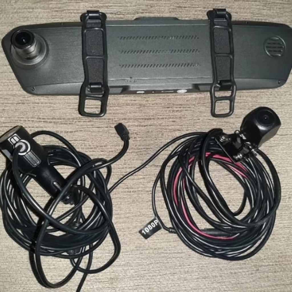 Toguard 7inch front and rearview dashcam with reversing camera
mint condition full working order will need own micro sd card comes with box and instructions easy to operate everything is touchscreen £35