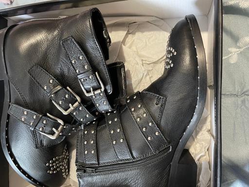 Buy & Sell Staffordshire South Staffordshire - Photos for New Nasty Gal leather boots size 4