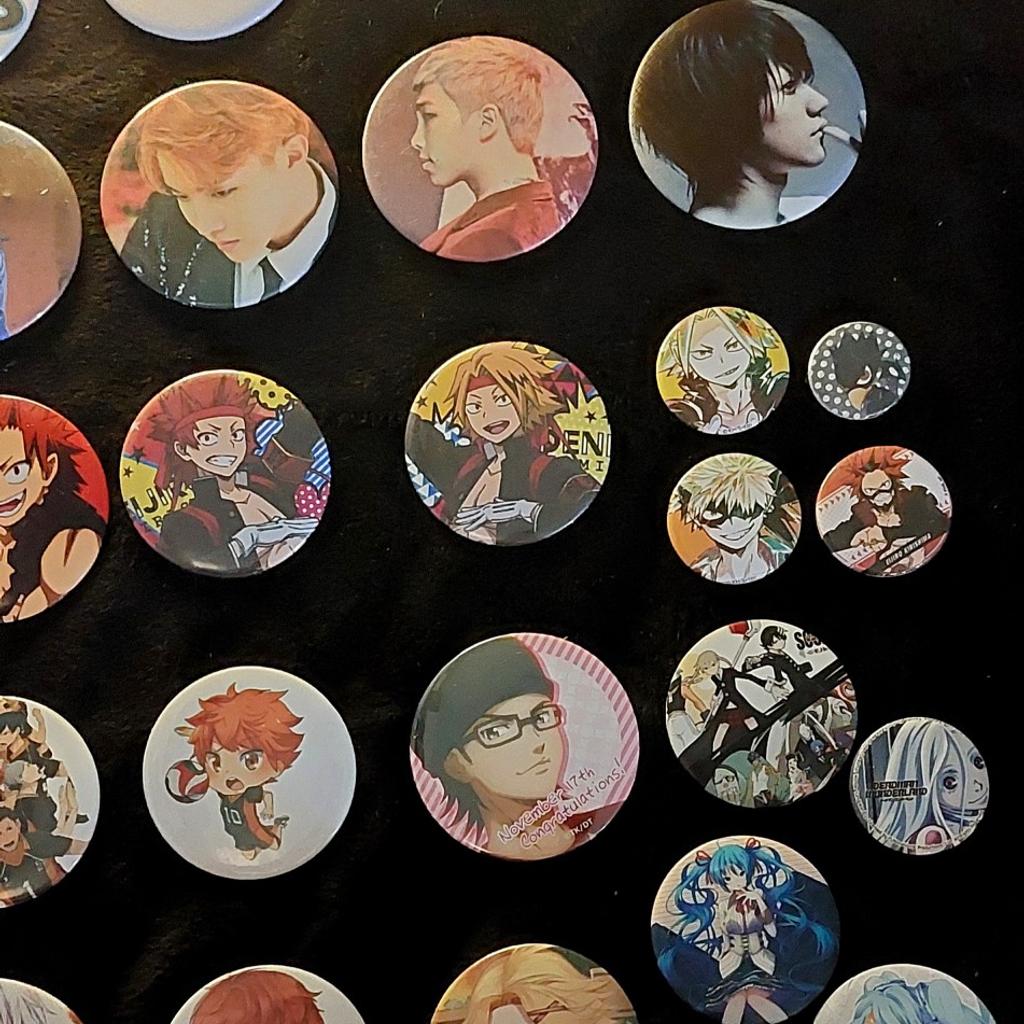 Anime Buttons Manga Yaoi BTS in 41460 Neuss for €3.00 for sale | Shpock
