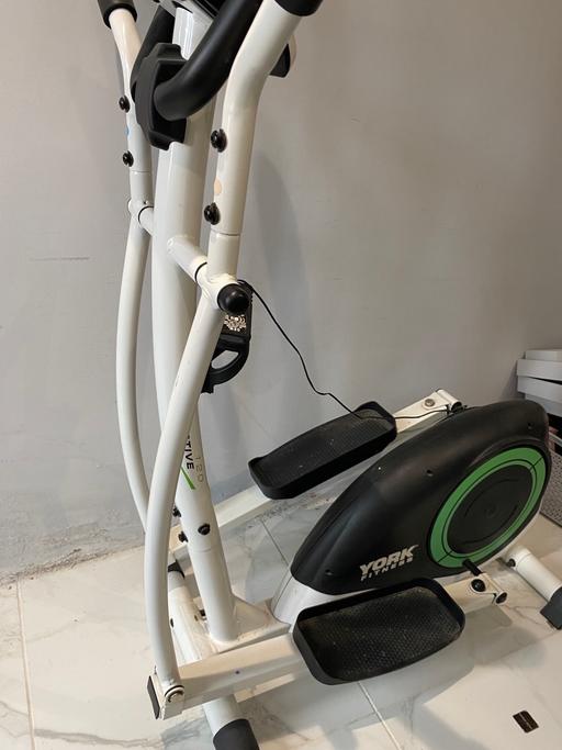 Buy & Sell North West London Swiss Cottage - North West London - Photos for York cross trainer