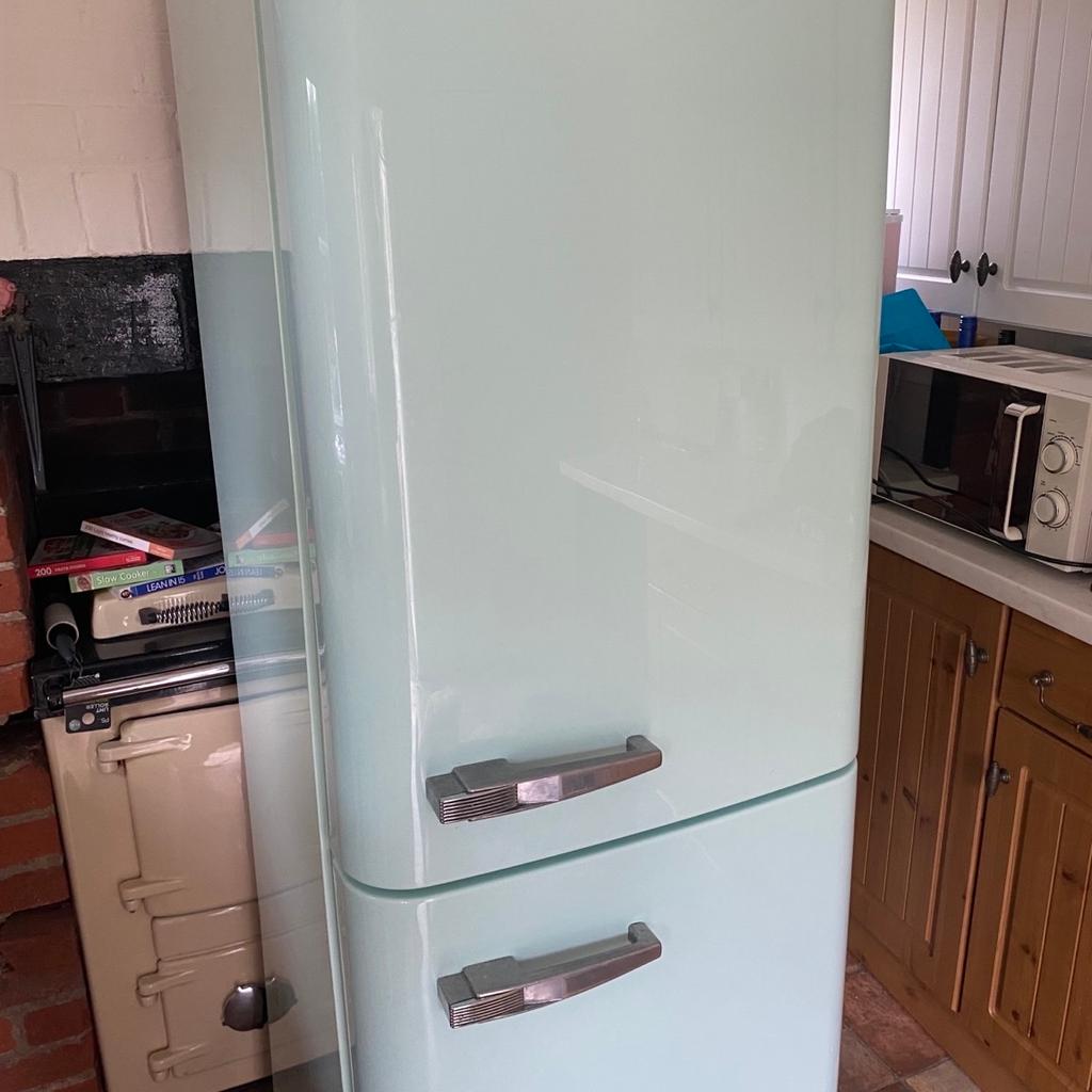 Smeg fridge freezer in CO15Sea for £300.00 for sale Shpock