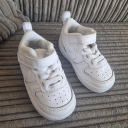 Nike Court Borough Low recraft
size- 4.5 (infant)
white
Have been worn- but the condition is really good.
COLLECTION ONLY
Archway,London (N19)