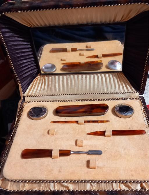 Buy & Sell Thatto Heath Saint Helens - Photos for vintage vanity set