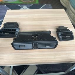 Here for sale vw passat cc genuine air vents set black very good condition like new can sell set or single is well and this can fit on vw passat b7 model is well jus serious buyer contact me plz