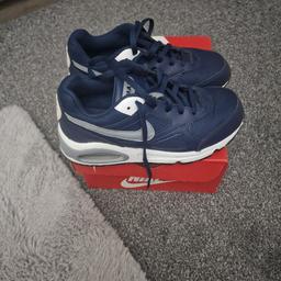 Boy's trainers in UK size 1.5, EUR size 33.5