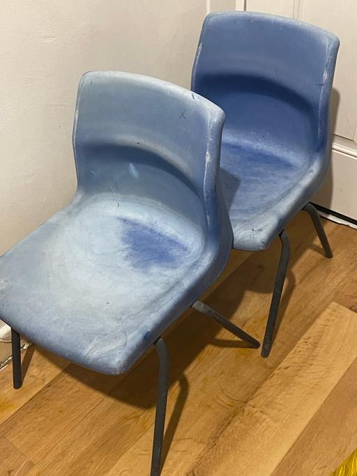 Buy & Sell West Midlands Birmingham - Photos for 2 child chairs £8 sold as seen.