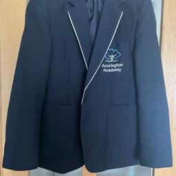 Boys Blazer
Size 32 (used in year 7)
Good Condition
