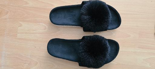 Buy & Sell South East London Croydon - Photos for Ladies Slippers