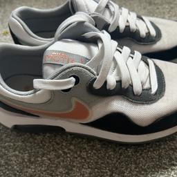 Nike air max
Excellent condition
Only selling as too small
Size 4
Genuine