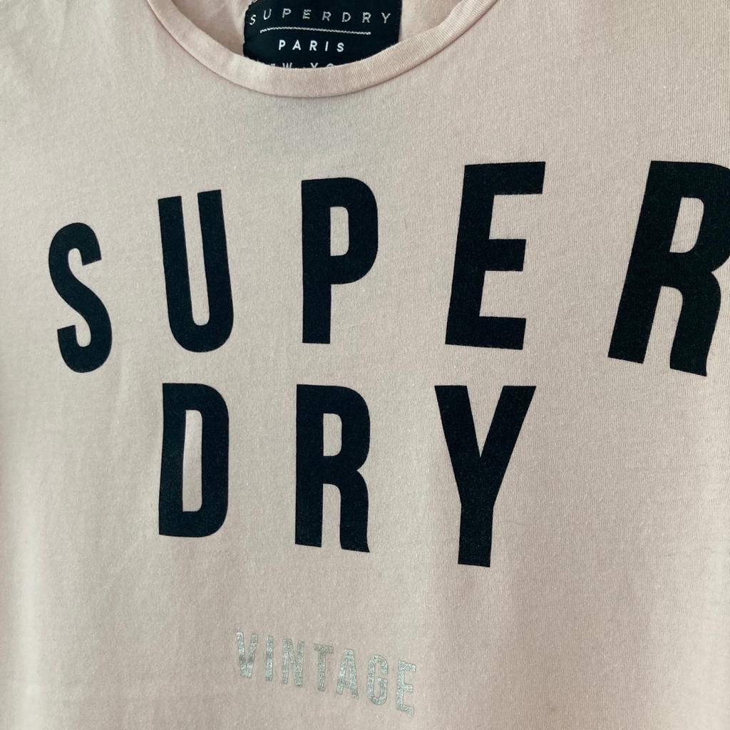 Superdry light pink ladies t shirt
Medium
Good condition- no visible marks, holes
Selling from a pet and smoke home
