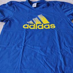 Sehr gut erhaltenes T-Shirt von Adidas mit Aufdruck
Größe L