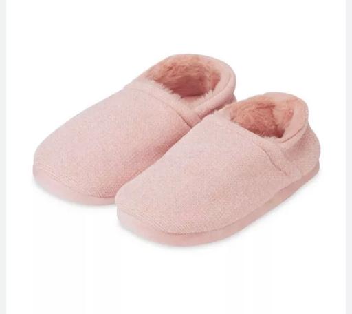 Buy & Sell Hampshire Gosport - Photos for Avenue Ladies' Knitted Rose Slippers