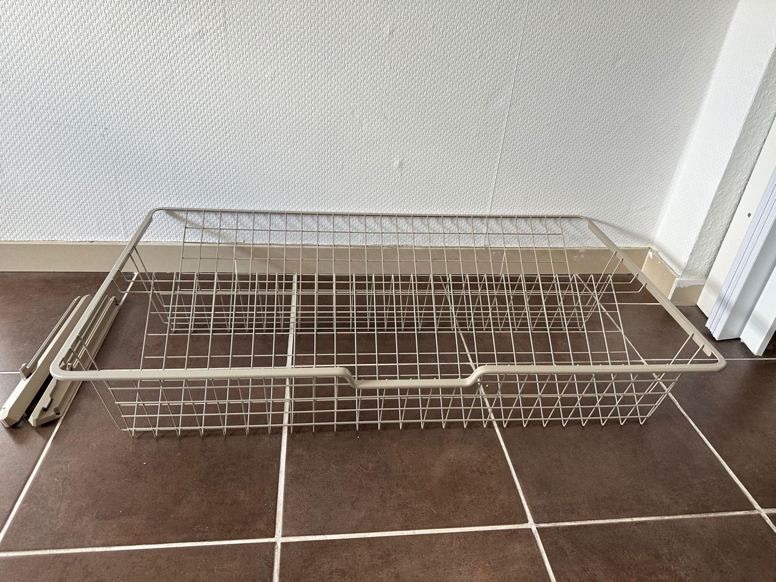 Korbschiene Links Für Candy Geschirrspüler – Ersatzteil 41017656 (75x70x25 Mm)