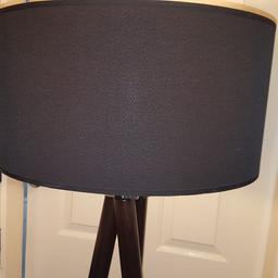 tripod floor lamp 5 feet tall or 152cm fully working order excellent condition delivery available or welcome to collect