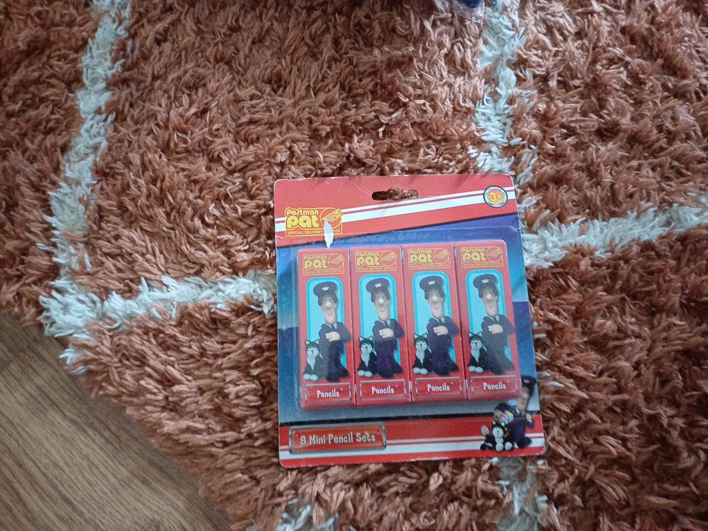 8 mini pks of postman pat pencil sets in WV10 Wolverhampton für £ 1,00 ...