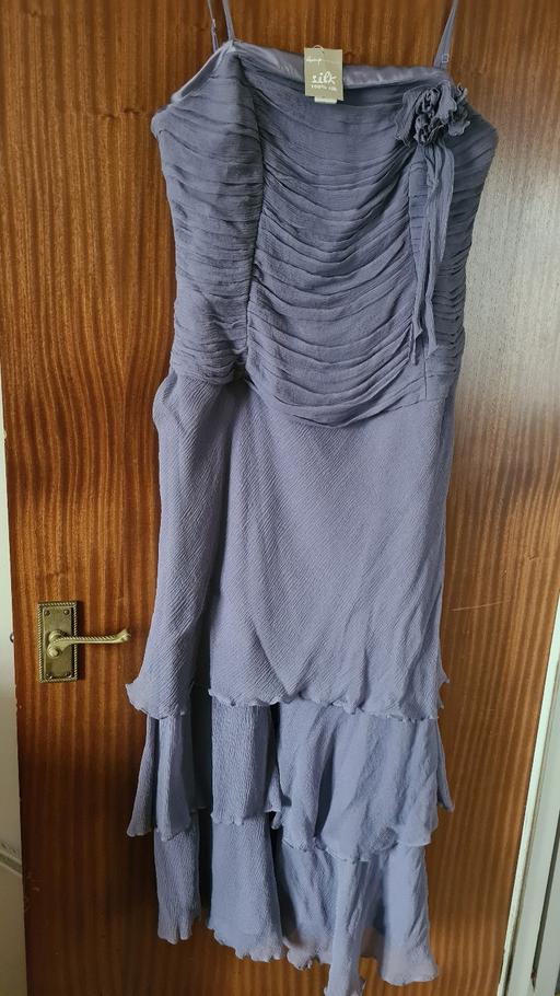 Buy & Sell Barking and Dagenham Dagenham - RM9 - Photos for New lavender silk dress