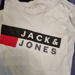 2x Jack&Jones
1x Calvin Klein

neuwertig kaum getragen
Versand kein Problem

Dies ist ein Privatverkauf, womit keine Rücknahme oder Umtausch gewährt werden kann