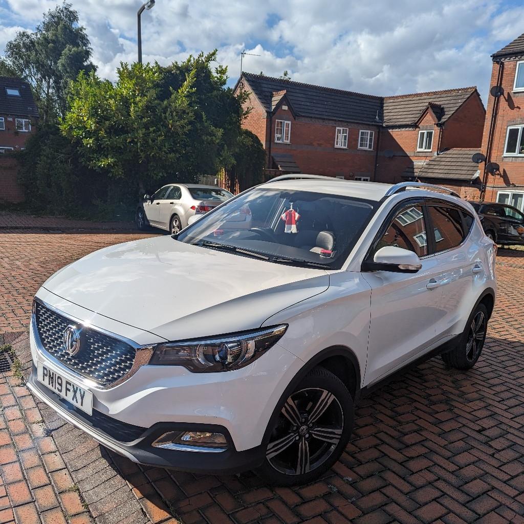 Make MG
Model	ZS ZS EXCLUSIVE TURBO AUTO
Colour White
Year of manufacture	2019
Gearbox	6 speed automatic
Engine & fuel consumption
Engine capacity	1.0 L
Fuel type	Petrol

 MOT Passed 2023-10-06

Full service history

*Cheap insurance for new drivers*

Well looked after. Clean and no damages.
Only had the car since November 2022.

Selling my car due to it not suiting my needs.
Just looking to pay off my settlement figure.

Thanks for looking and any questions please messege me direct.