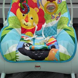 Fisher Price babies vibration chair. good condition. 3 to 12 mouths. PICK UP ONLY.