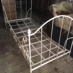 Authentic antique wrought iron day bed in need of restoration