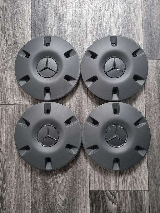 Vehicles Tyne and Wear South Tyneside - Photos for Mercedes Sprinter Hub Cap