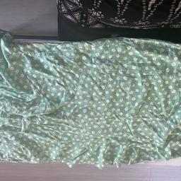 new look skirt Pale Green With White Flowers Cross Over Ruffle Design Size 14