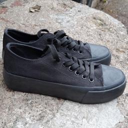 ■ PRICE: £18

■ SIZE 4 UK / 37 EUROPE

■ CONDITION: LIKE NEW
▪ Worn for approx 20 minutes

■ INFO: 
▪ Brand: New Look
▪ Colour: Black
▪ Features: Canvas exterior, Chunky flat sole + Runner toe cap
▪ Shoe box NOT included

■ IMPORTANT:
▪︎ More pictures are available
▪︎ Selling as moving house/downsizing
▪ Cash on collection is preferred, but postage is also available

---

Tags: manchester Gorton Ashton Denton Openshaw Droylsden Audenshaw hyde tameside salford ancoats stockport bolton reddish oldham fallowfield trafford bury cheshire longsight worsley womens trainers black trainers size 4 trainers womens size 4 ladies size 4 converse black pumps size 3.5 trainers size 3.5 womens trainers footwear