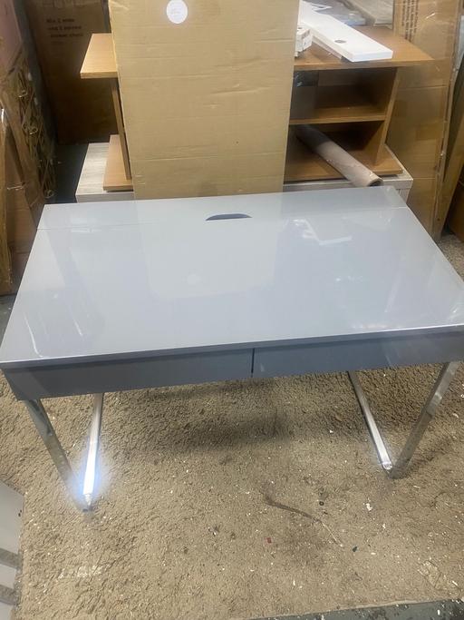 Buy & Sell Warwickshire Warwick - Photos for Sammy 2 Drawer Desk - Grey Gloss