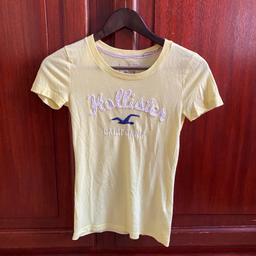 Hollister yellow t shirt 
Size xs
Bargain
Good condition
Bundle discounts available